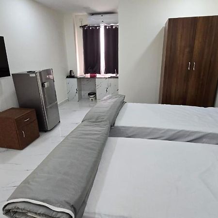 Single Suite Room Hyderabad Luaran gambar
